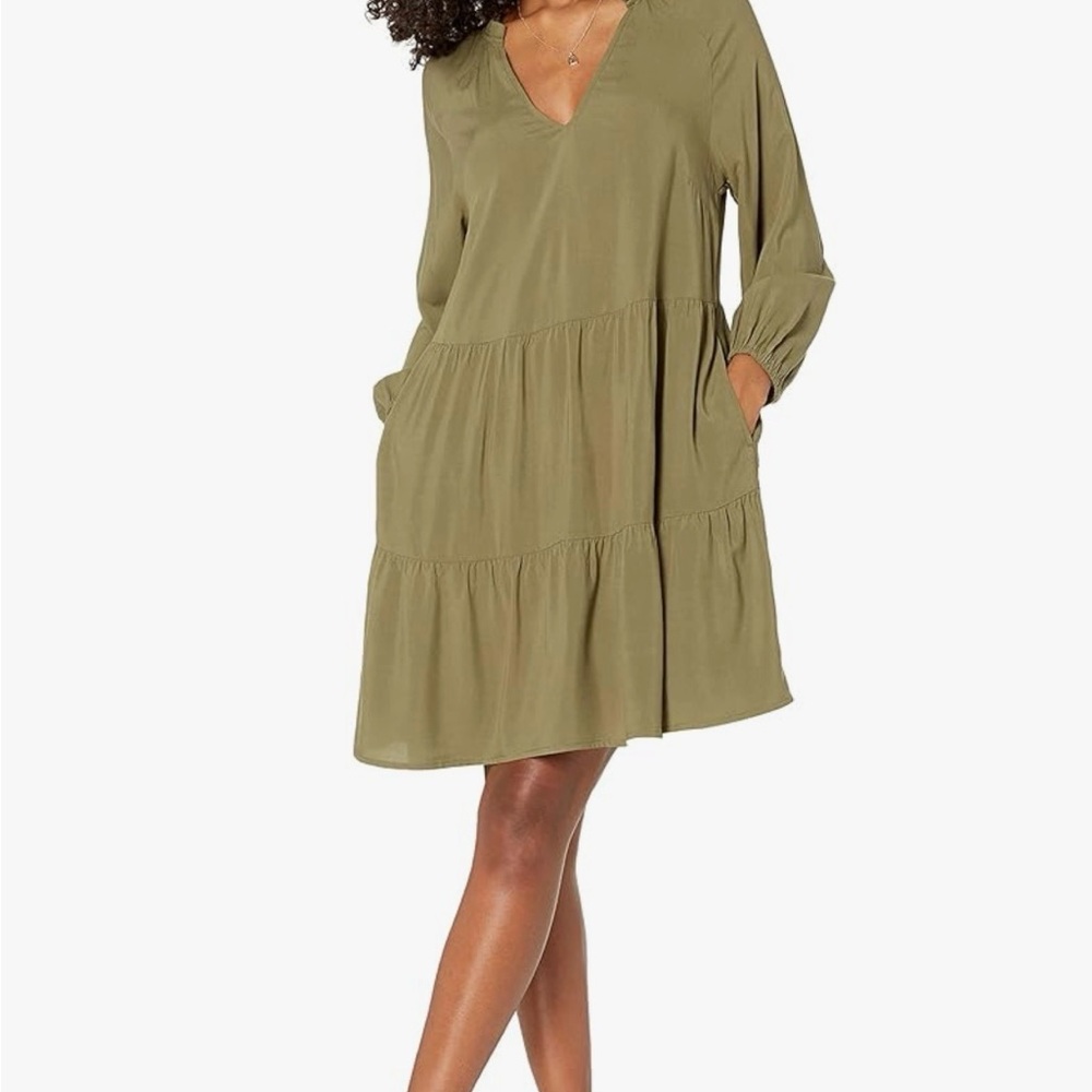 Chic Olive Green V-Neck Dress